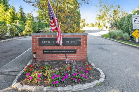 43 Oak Point Drive N Bayville NY 11709