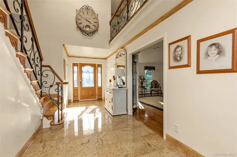 43 Oak Point Drive N Bayville NY 11709