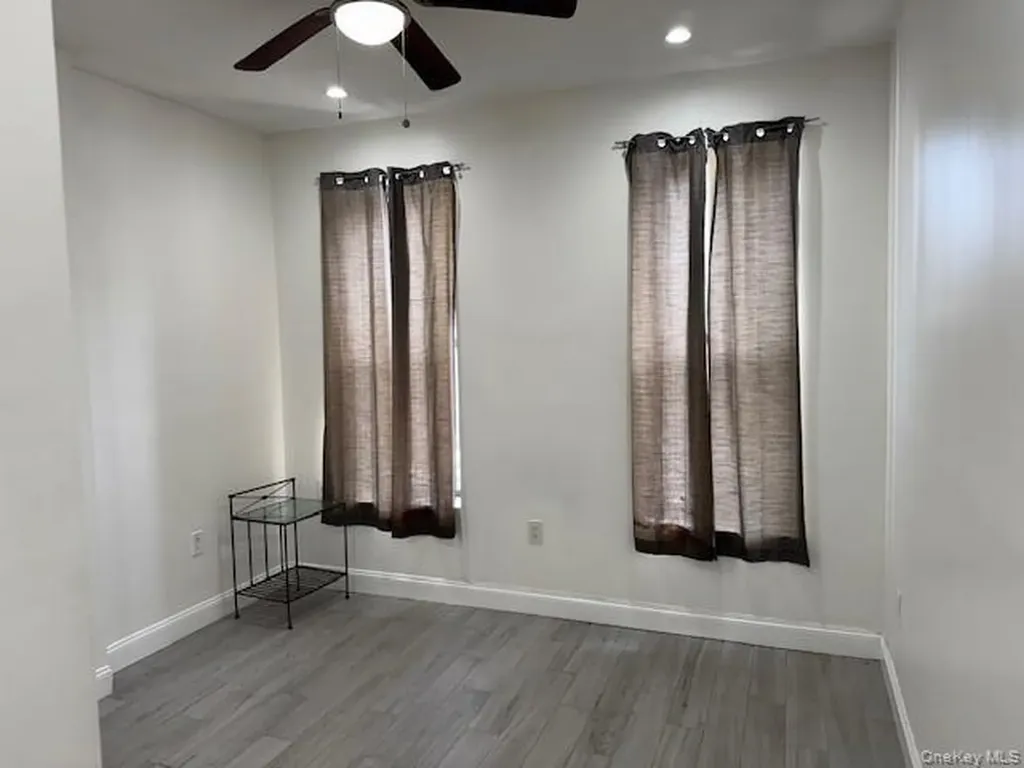 186 Howard Avenue Brooklyn NY 11233