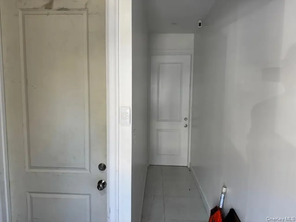 186 Howard Avenue Brooklyn NY 11233