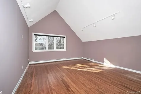 50 Custis Avenue White Plains NY 10603