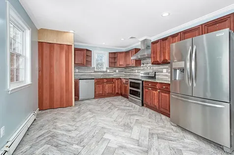 50 Custis Avenue White Plains NY 10603