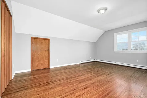 50 Custis Avenue White Plains NY 10603