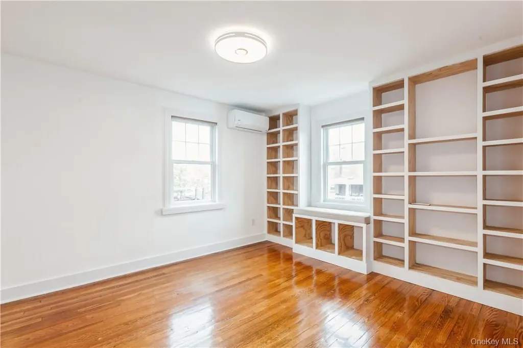 2336 Mickle Avenue Bronx NY 10469