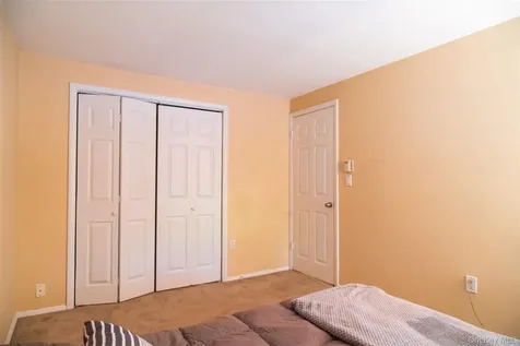 5 Hammond Plaza Beacon NY 12508