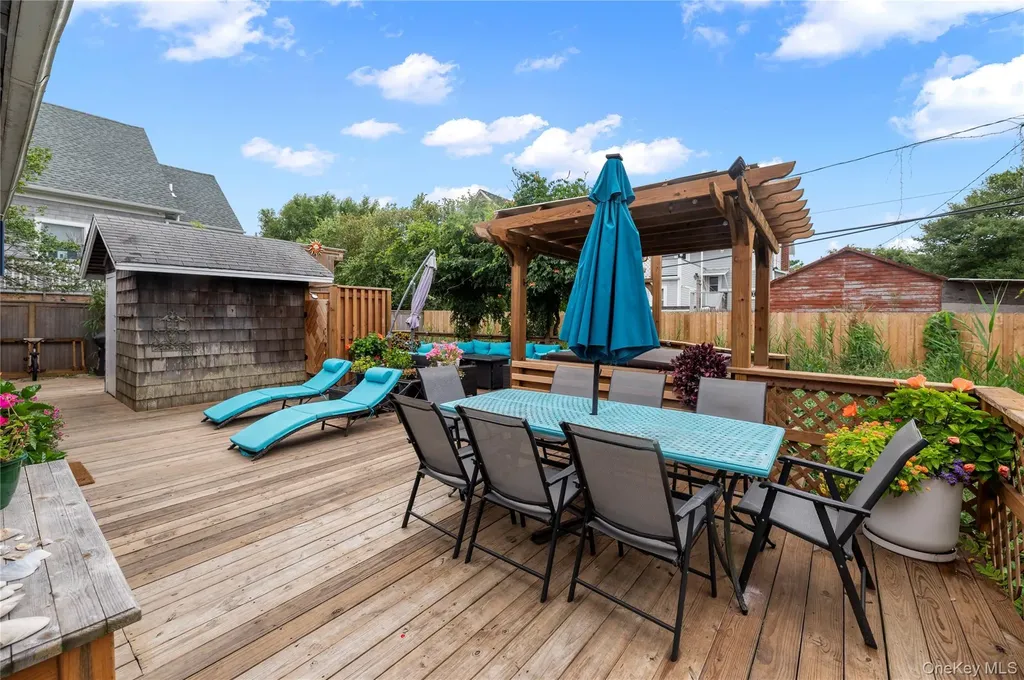 25 Atlantic Avenue Seaview NY 11770