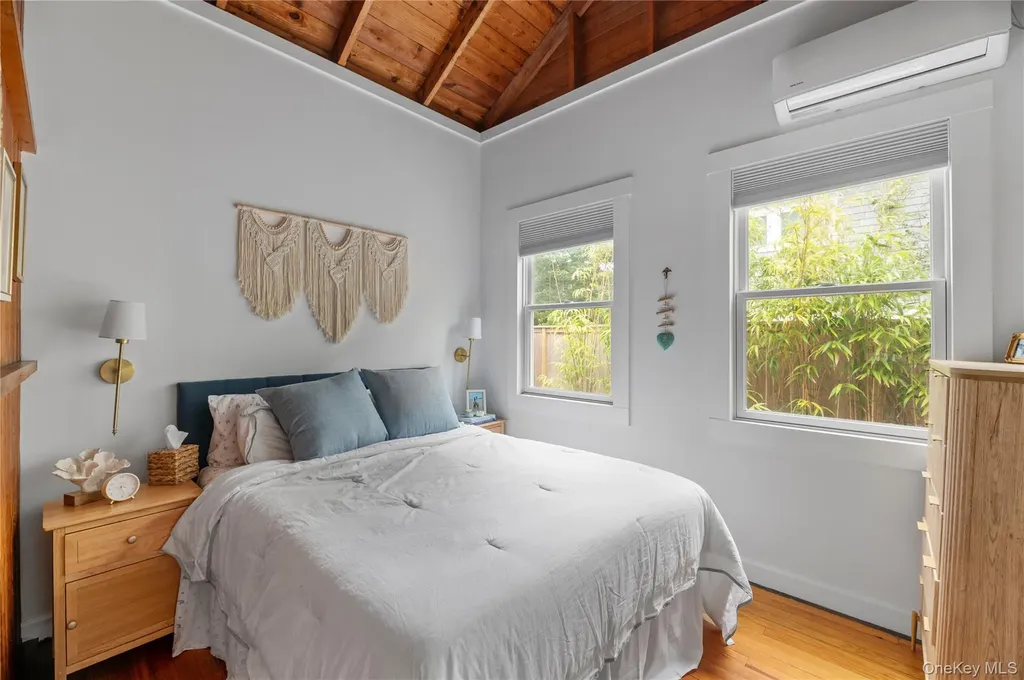 25 Atlantic Avenue Seaview NY 11770