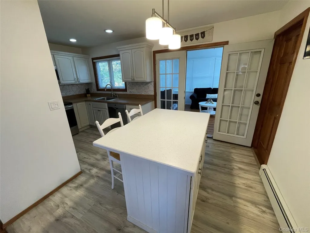 1321 7th Street West Babylon NY 11704