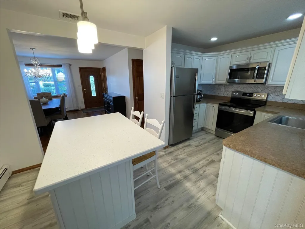1321 7th Street West Babylon NY 11704