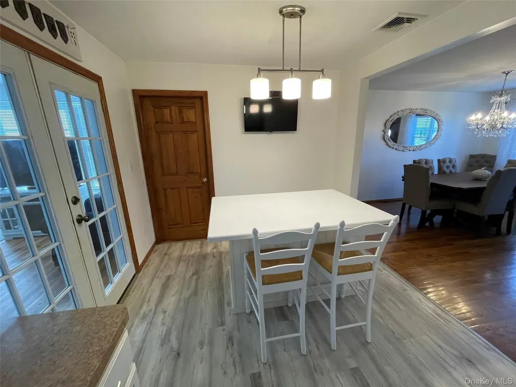 1321 7th Street West Babylon NY 11704