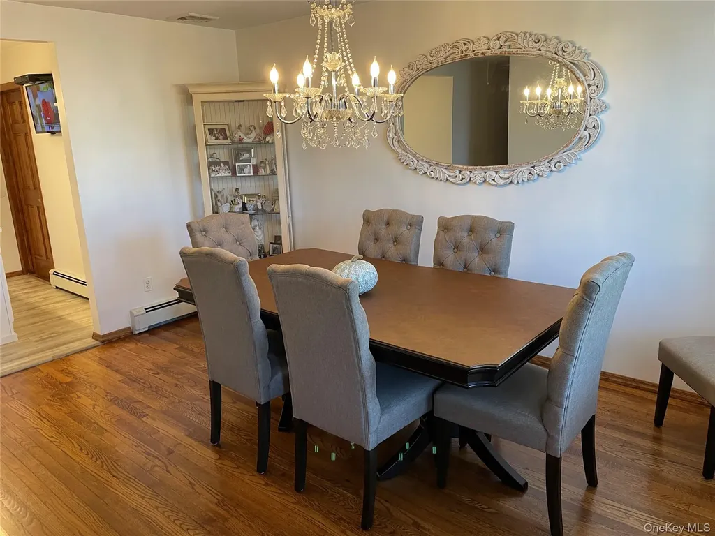 1321 7th Street West Babylon NY 11704