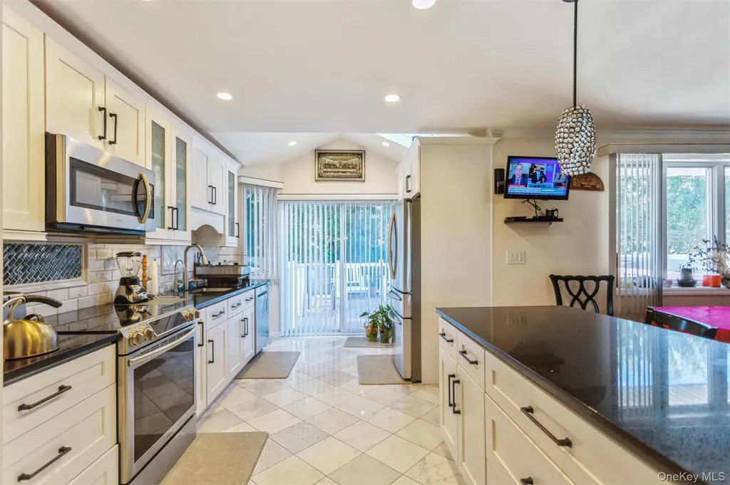 23 Glen Road Jericho NY 11590