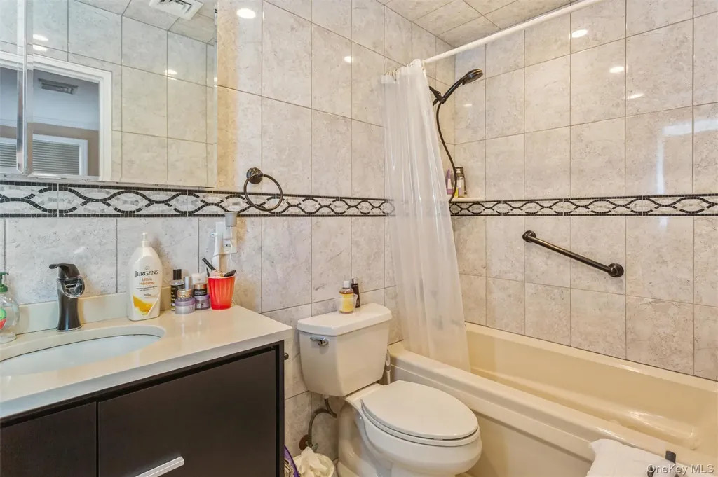 23 Glen Road Jericho NY 11590