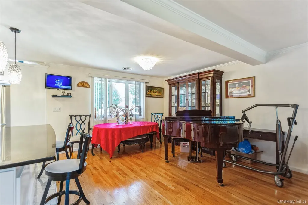 23 Glen Road Jericho NY 11590