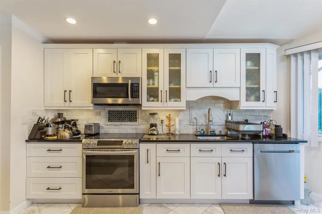 23 Glen Road Jericho NY 11590