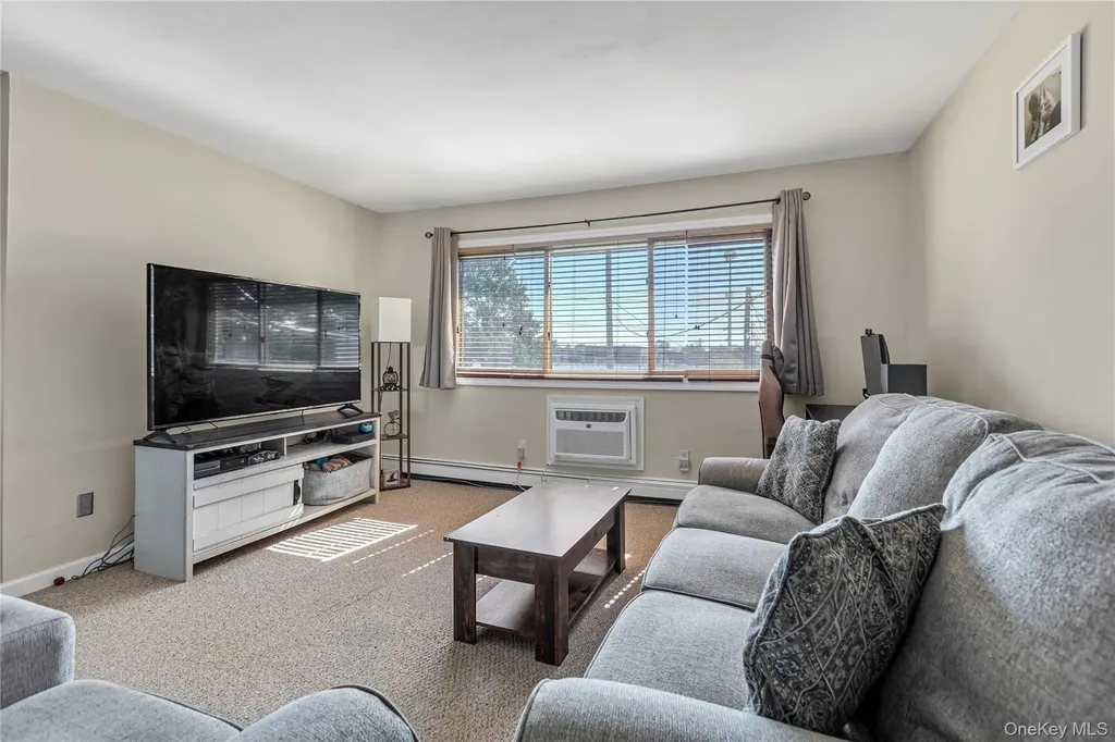 2423 Union Boulevard Islip NY 11751