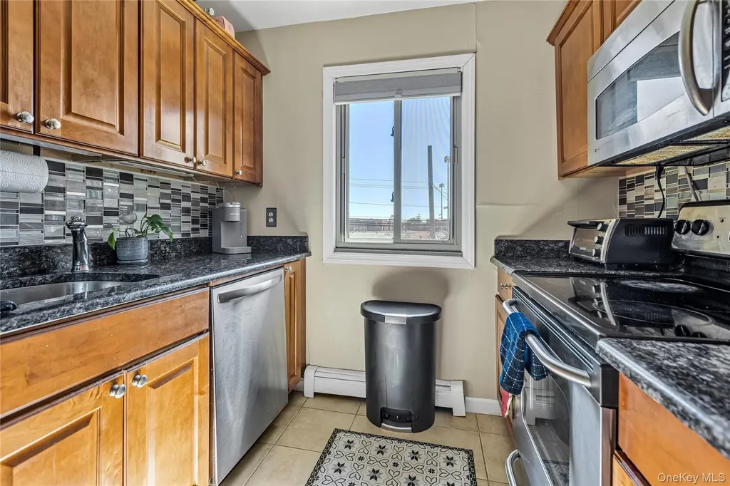 2423 Union Boulevard Islip NY 11751