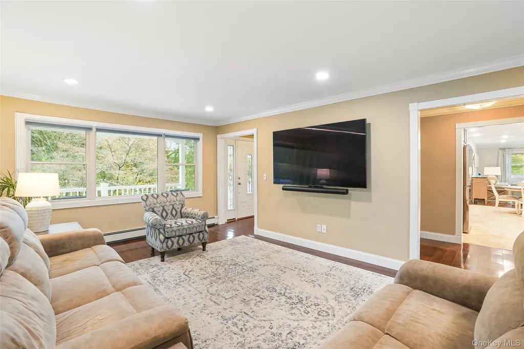 4 Wayacross Road Mahopac NY 10541