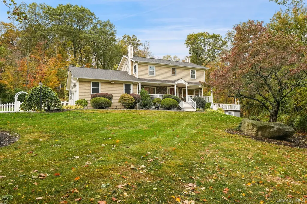 4 Wayacross Road Mahopac NY 10541