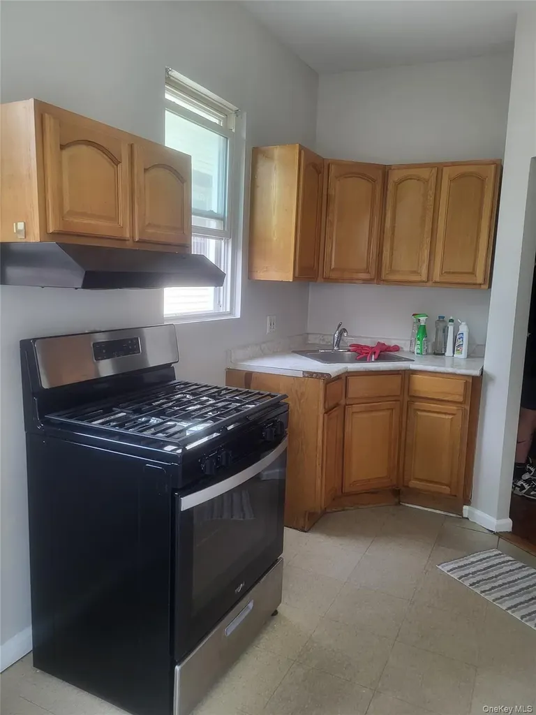 93-10 50th Avenue Elmhurst NY 11373