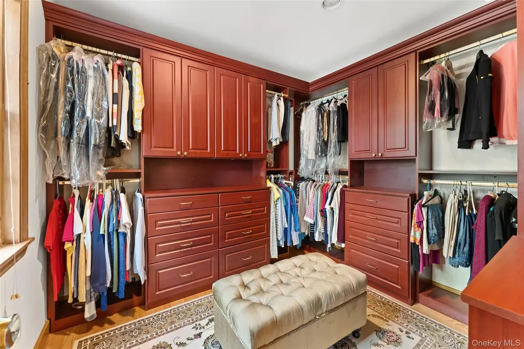 12 Hewitt Avenue Bronxville NY 10708