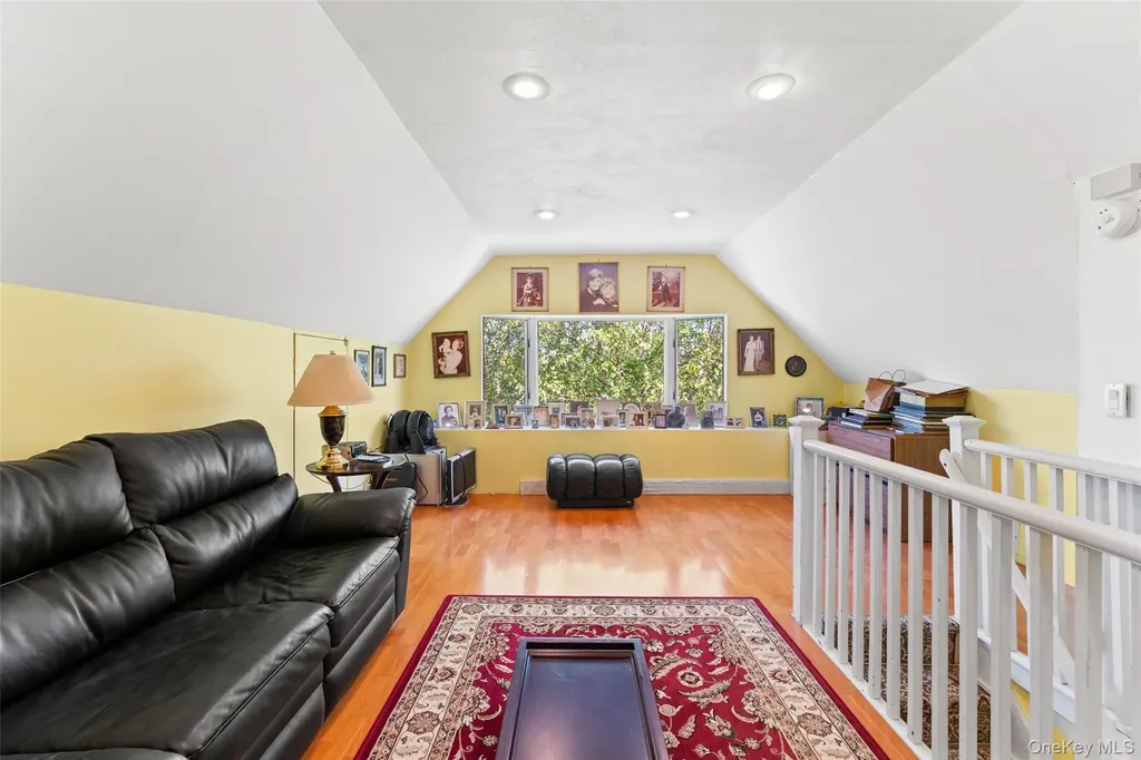 12 Hewitt Avenue Bronxville NY 10708