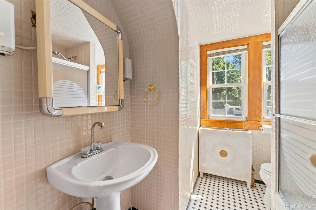12 Hewitt Avenue Bronxville NY 10708