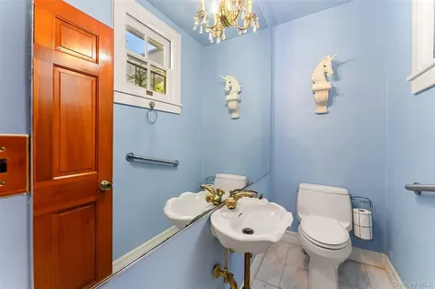 12 Hewitt Avenue Bronxville NY 10708