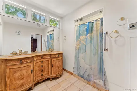 12 Hewitt Avenue Bronxville NY 10708