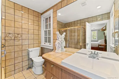 12 Hewitt Avenue Bronxville NY 10708