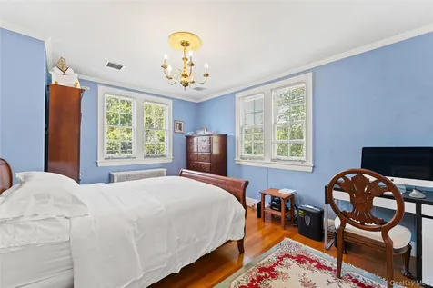 12 Hewitt Avenue Bronxville NY 10708