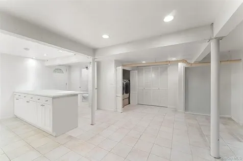 12 Hewitt Avenue Bronxville NY 10708