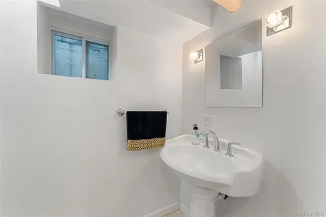 12 Hewitt Avenue Bronxville NY 10708