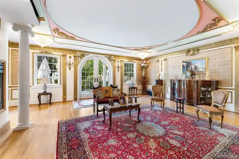 12 Hewitt Avenue Bronxville NY 10708