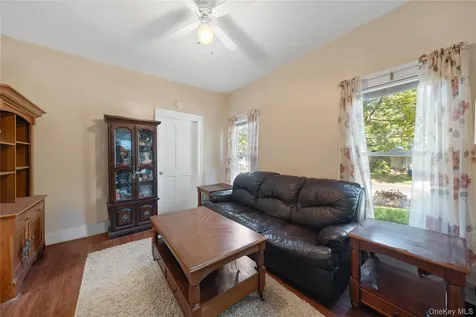 29 Lake Street Amityville NY 11701