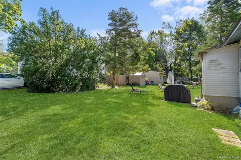 29 Lake Street Amityville NY 11701