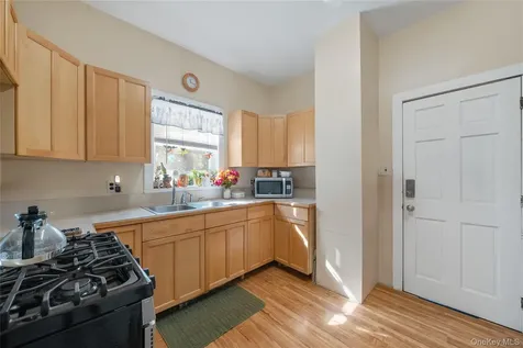 29 Lake Street Amityville NY 11701