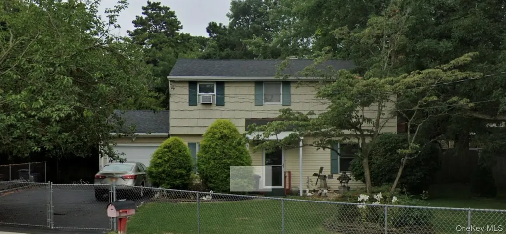 4 Johnson Court Centereach NY 11720