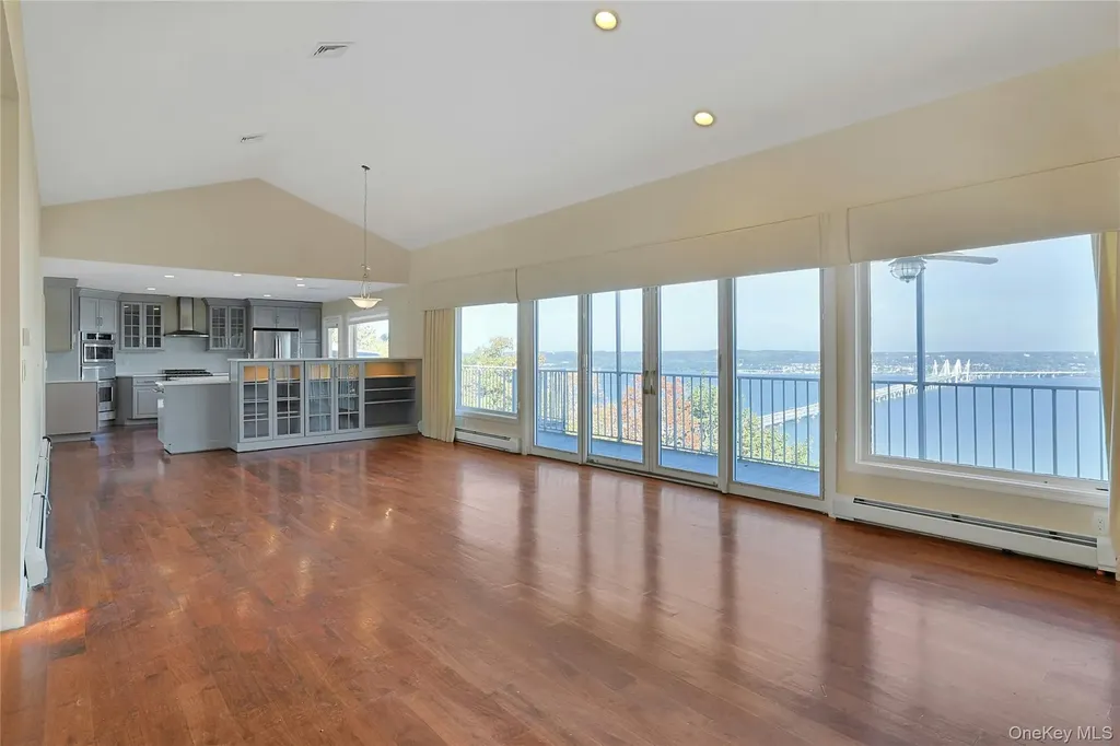 29 Tweed Boulevard Nyack NY 10960