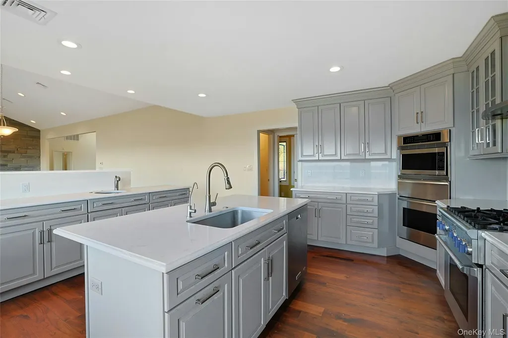 29 Tweed Boulevard Nyack NY 10960
