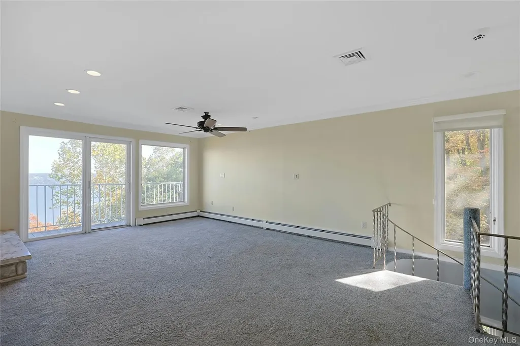 29 Tweed Boulevard Nyack NY 10960