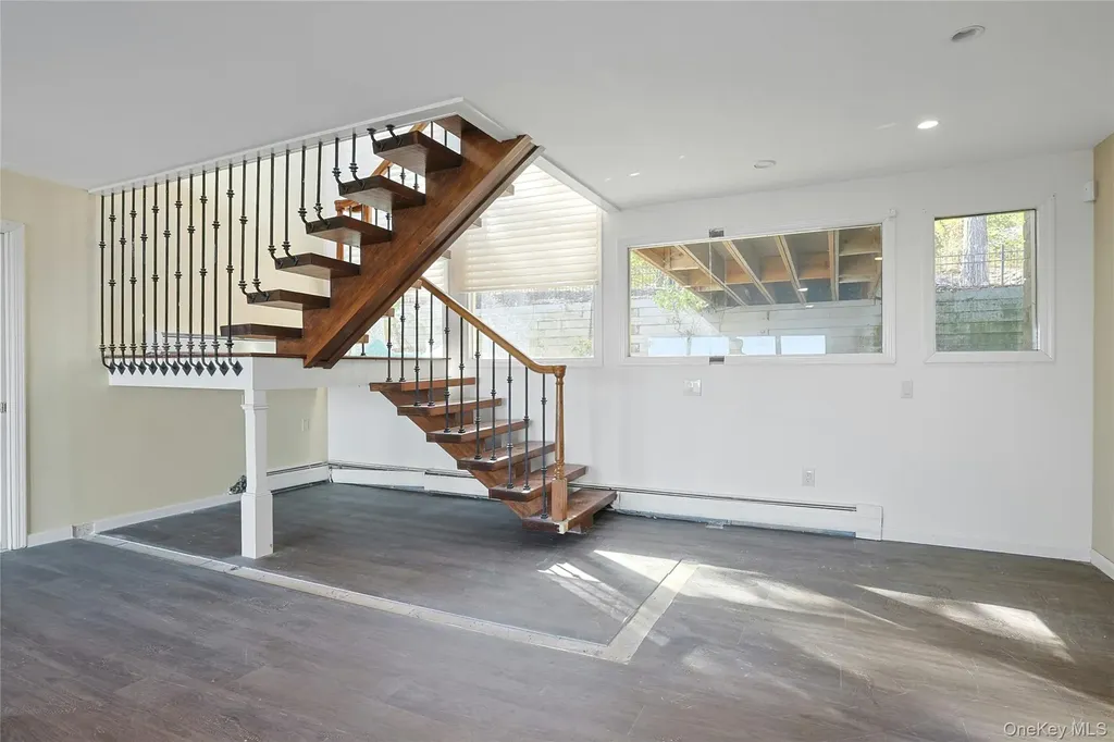29 Tweed Boulevard Nyack NY 10960