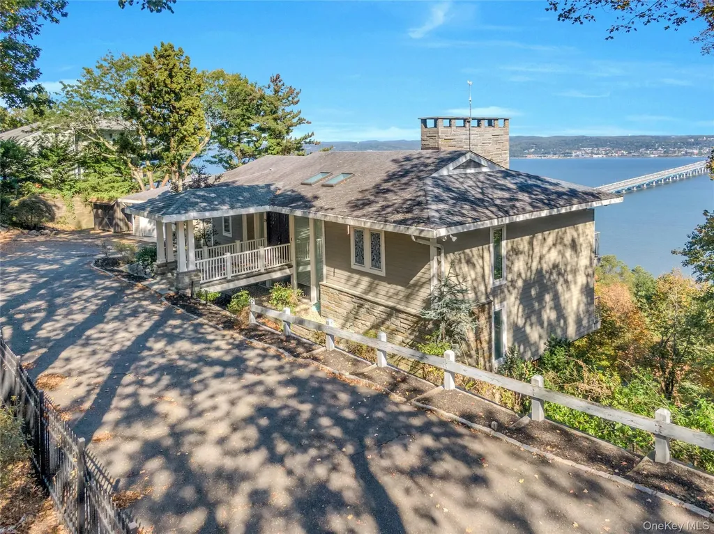 29 Tweed Boulevard Nyack NY 10960