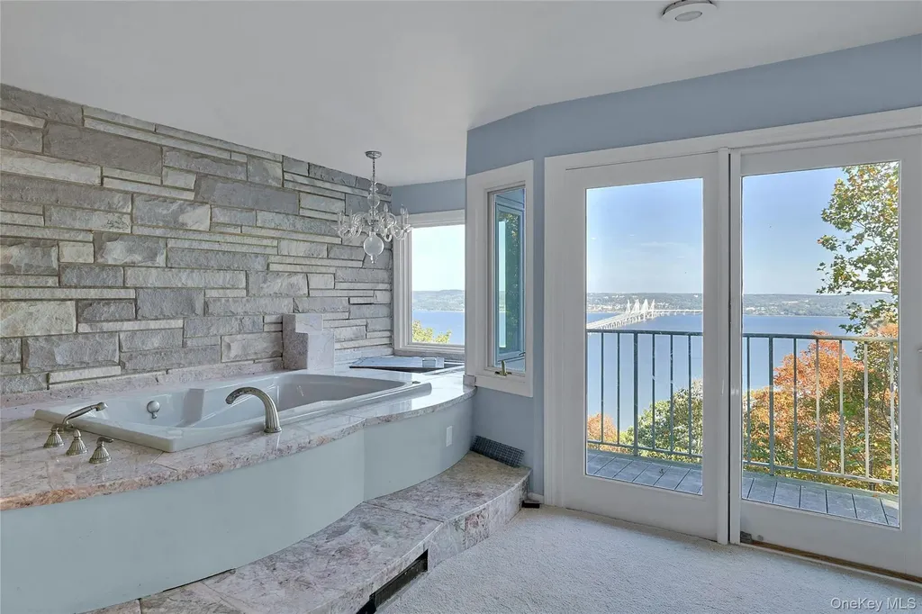 29 Tweed Boulevard Nyack NY 10960