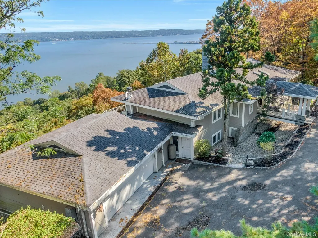 29 Tweed Boulevard Nyack NY 10960