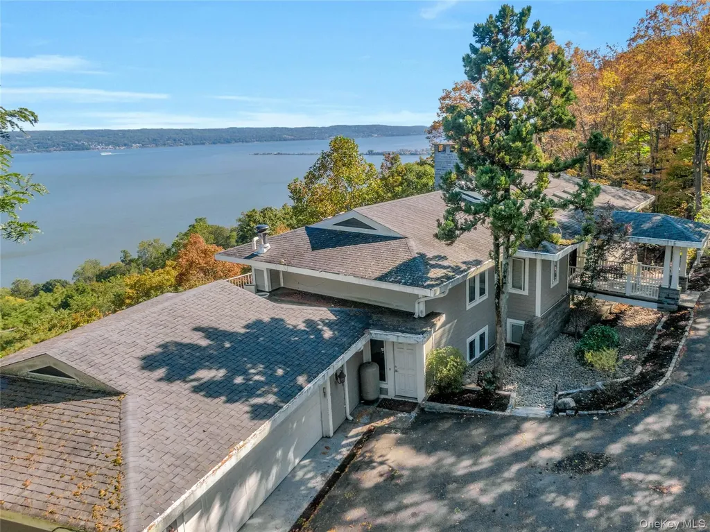 29 Tweed Boulevard Nyack NY 10960