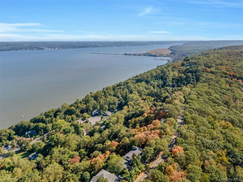 29 Tweed Boulevard Nyack NY 10960