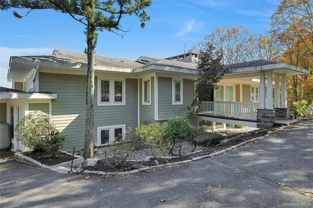 29 Tweed Boulevard Nyack NY 10960