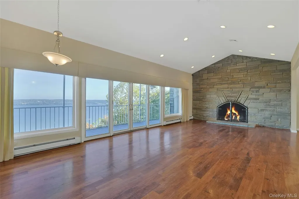 29 Tweed Boulevard Nyack NY 10960