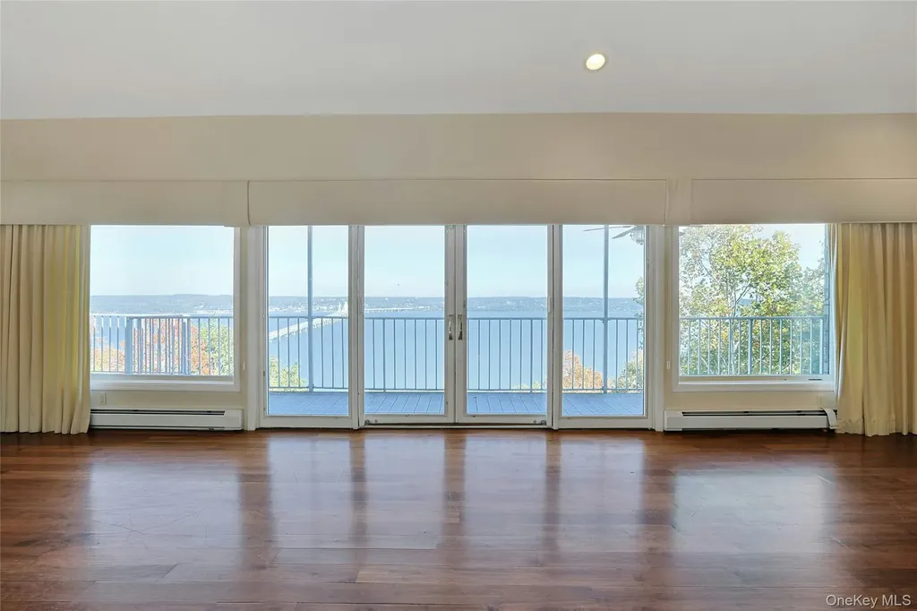 29 Tweed Boulevard Nyack NY 10960